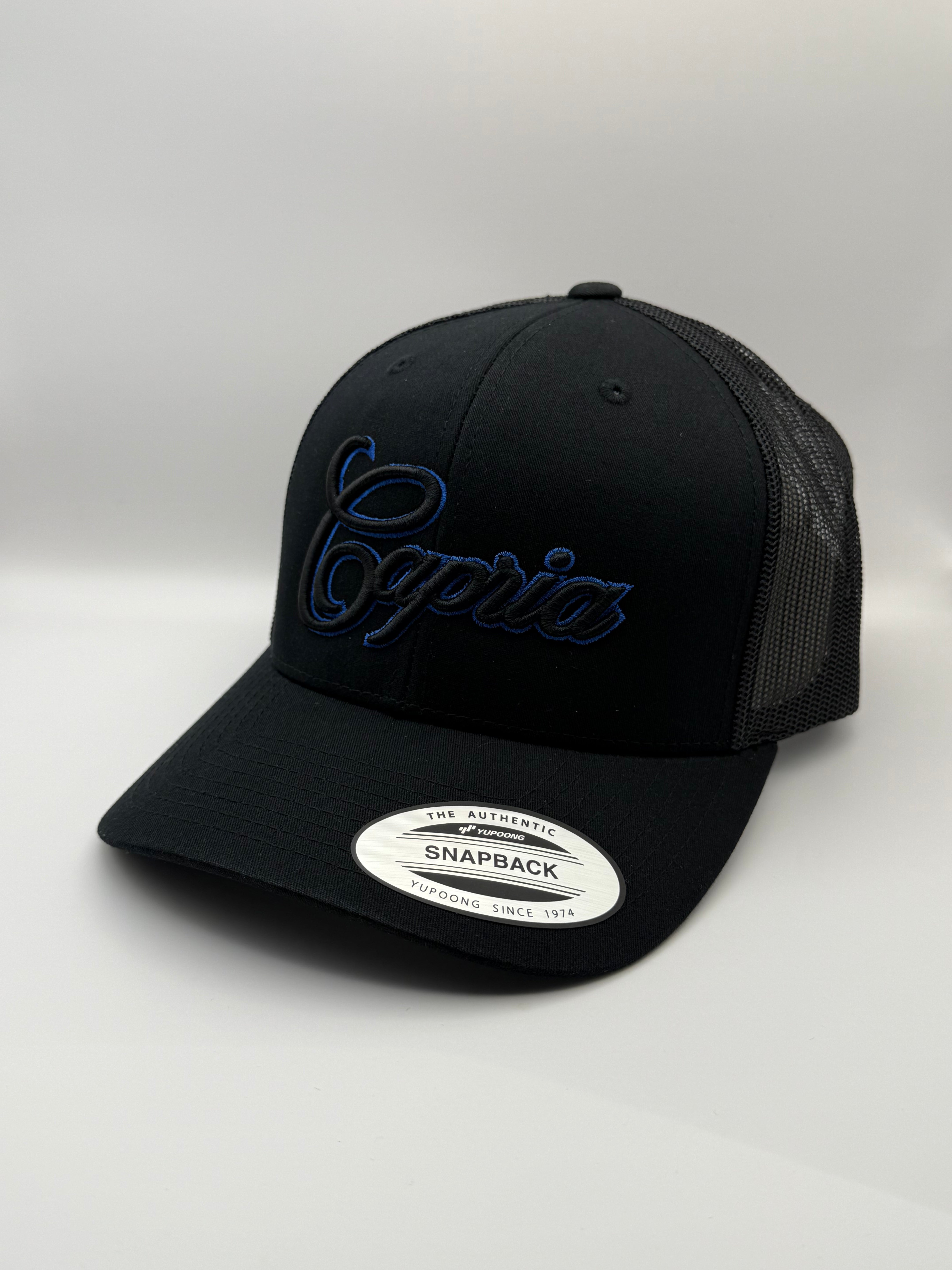 Capria Cap - Black/Navy